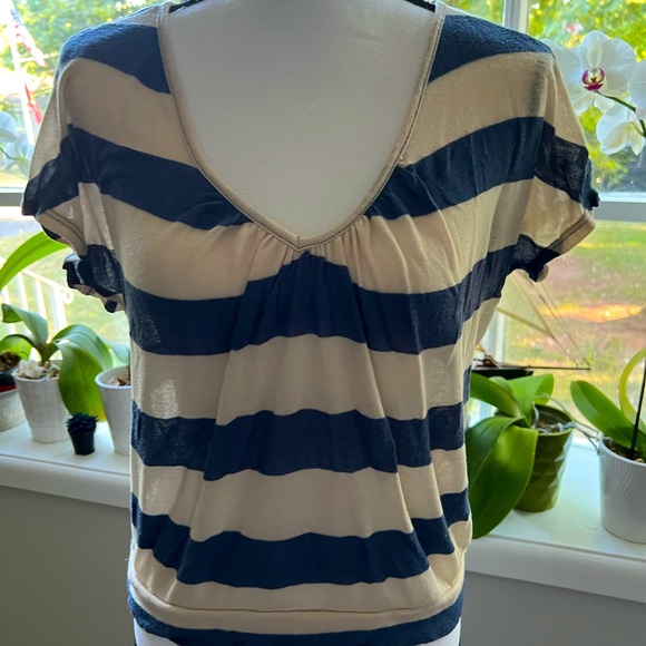 Mauve woman’s top - Picture 1 of 4